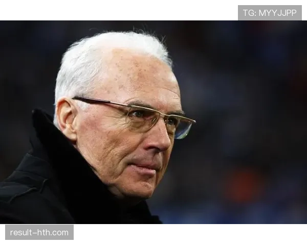 贝肯鲍尔技术特点解析:自由人踢法开创者,攻守兼备组织能力突出 贝肯鲍尔技术特点解析:自由人踢法开创者,攻守兼备组织能力突出